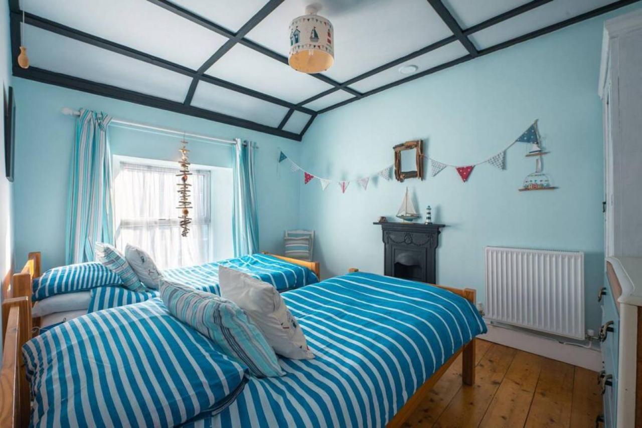 Cosy Welsh Cottage In St Davids Centre With Garden エクステリア 写真