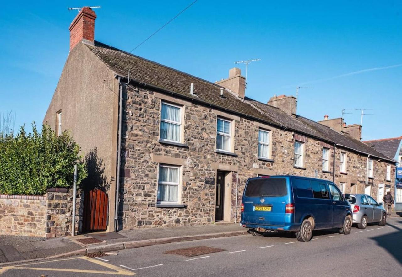 Cosy Welsh Cottage In St Davids Centre With Garden エクステリア 写真