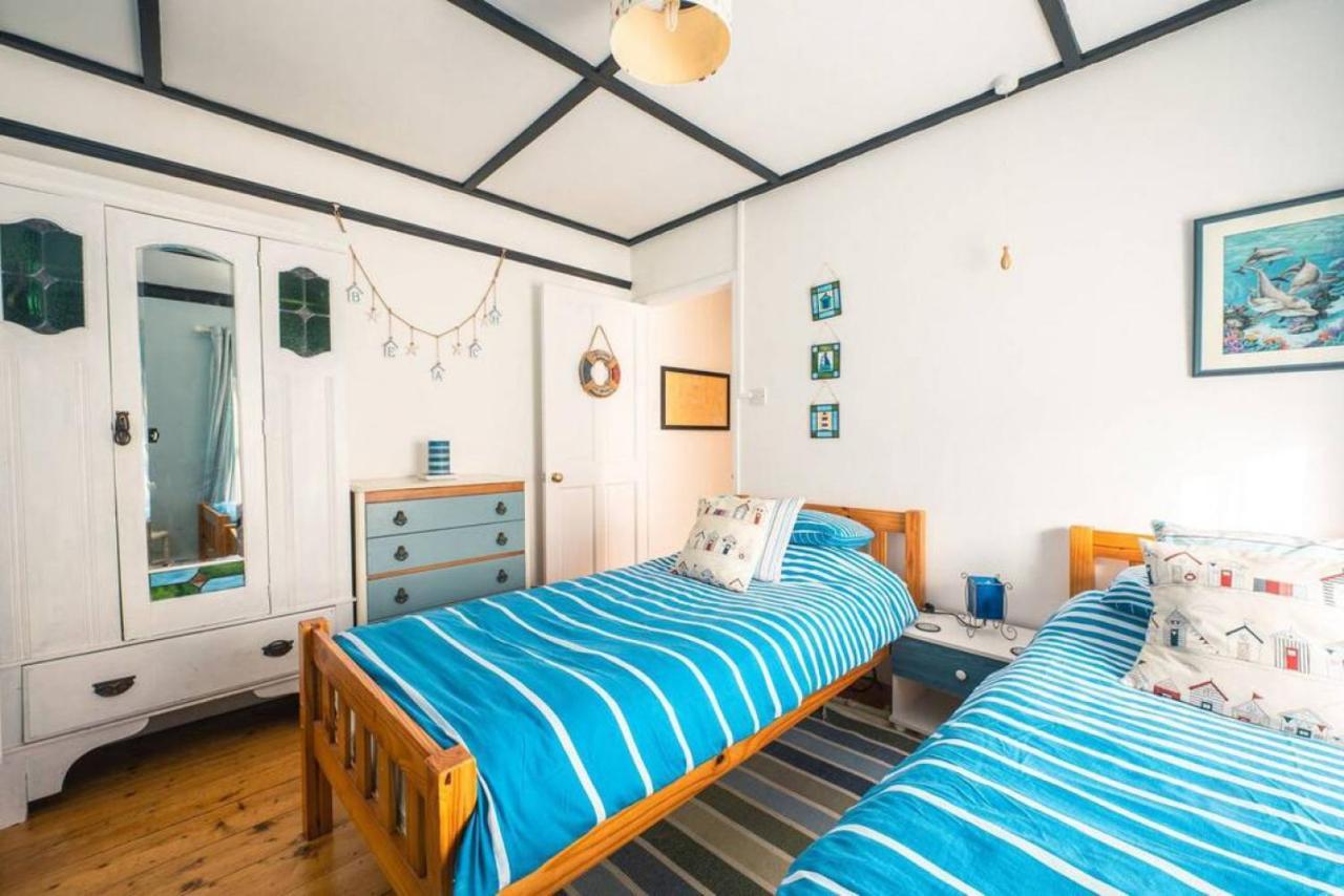 Cosy Welsh Cottage In St Davids Centre With Garden エクステリア 写真