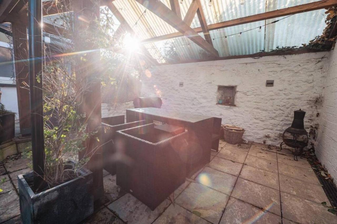 Cosy Welsh Cottage In St Davids Centre With Garden エクステリア 写真