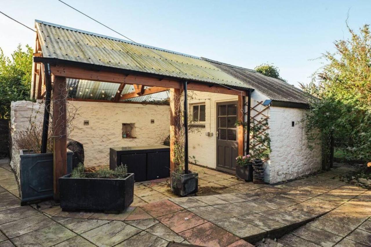 Cosy Welsh Cottage In St Davids Centre With Garden エクステリア 写真